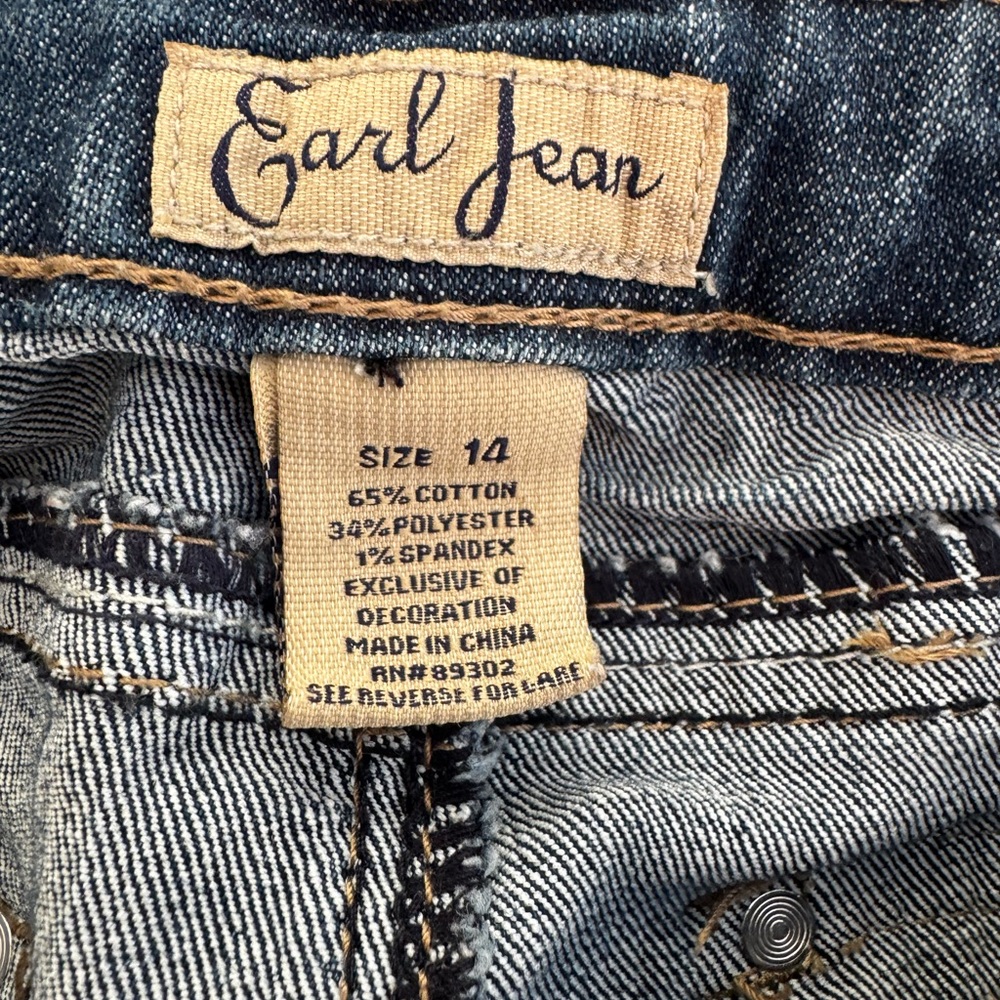 Earl Jeans Women's Blue Denim Capris - Picture 6 of 7